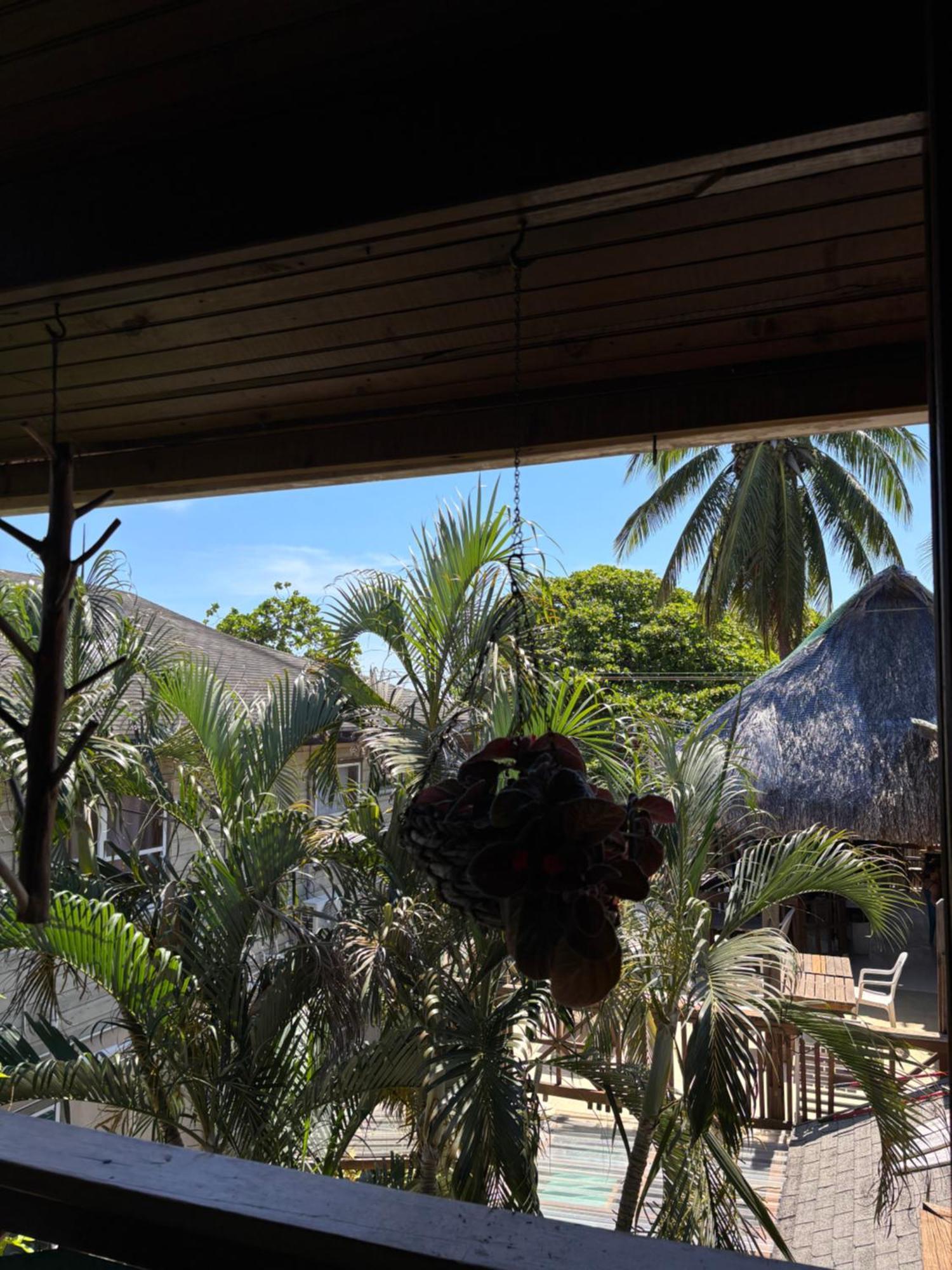Seabreeze Inn West End Esterno foto