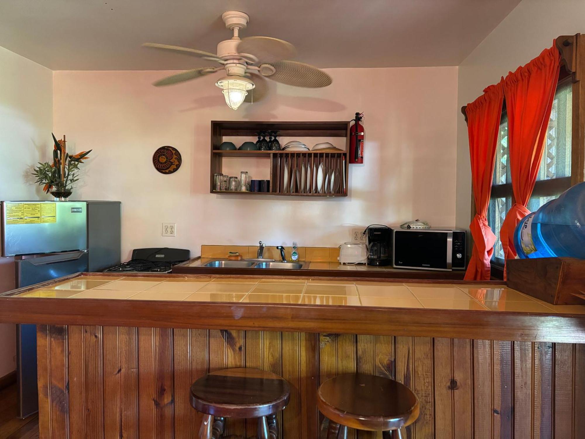 Seabreeze Inn West End Esterno foto