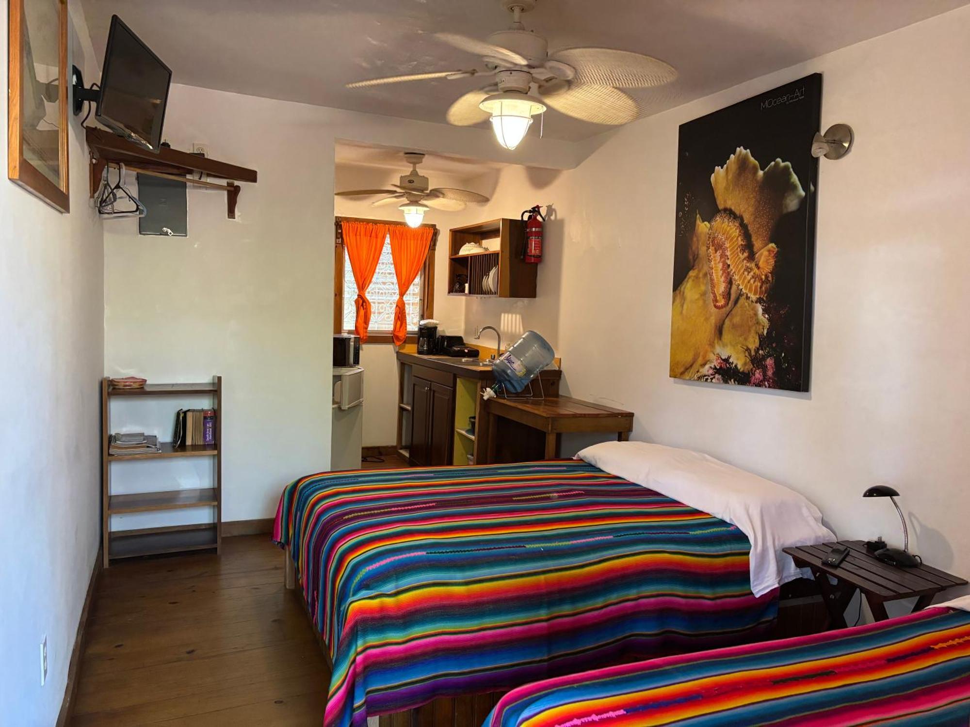 Seabreeze Inn West End Esterno foto
